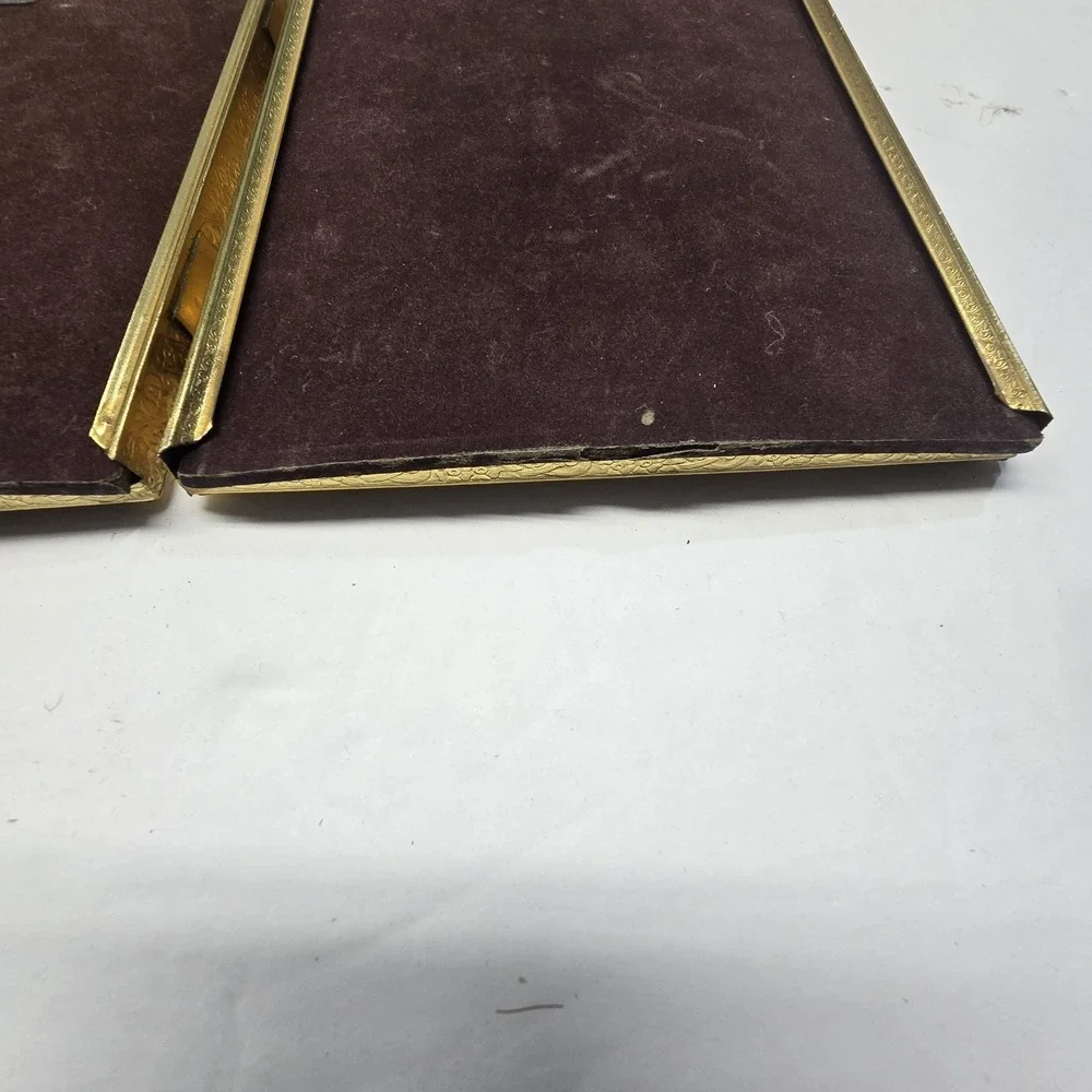 Vintage Gold Metal Brass Bifold Photo Picture Frame Glass Front Classic Velvet